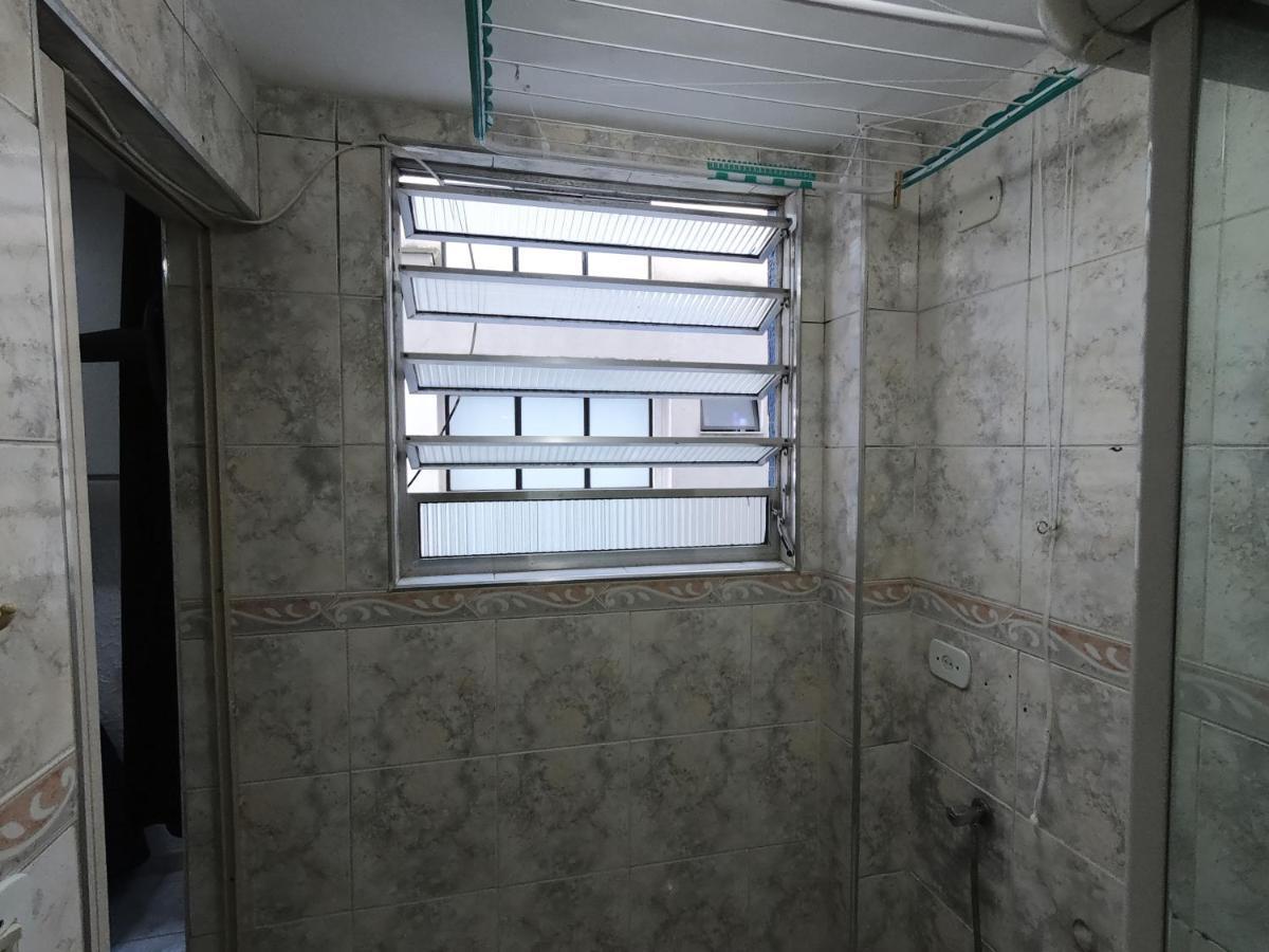 Sala Living Em Predio Familiar Na Av Da Praia ซันโตส ภายนอก รูปภาพ